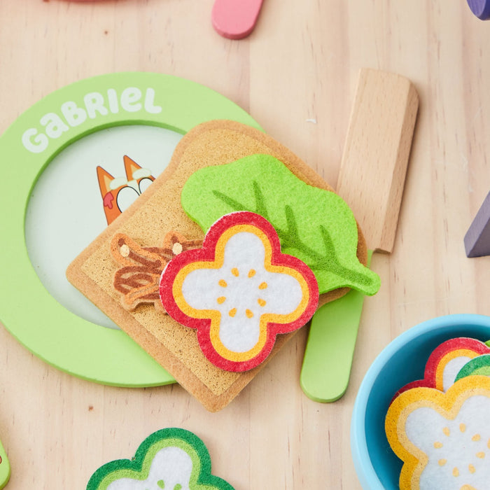 8th Wonder Personalised Bluey Wooden Grill Playset