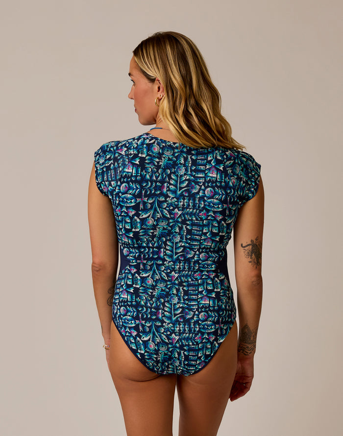 All Day One Piece: Tahiti w. Navy