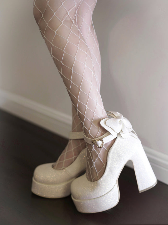 White / 5