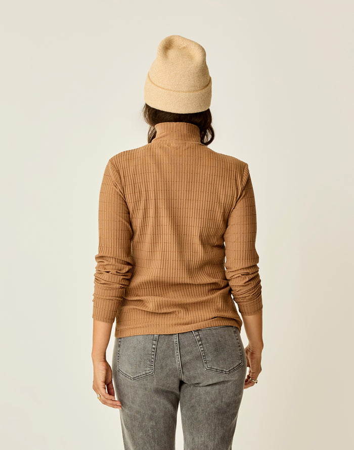 Denise Turtleneck: Rum Lurex