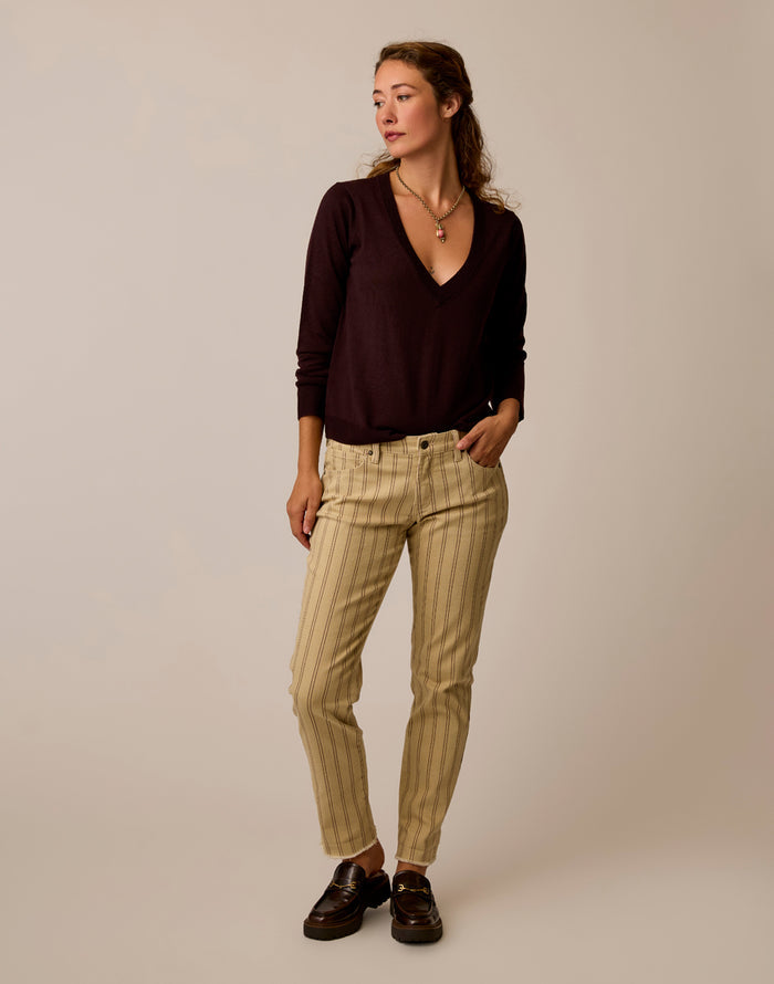 Juliet V-Neck Sweater: Dark Plum