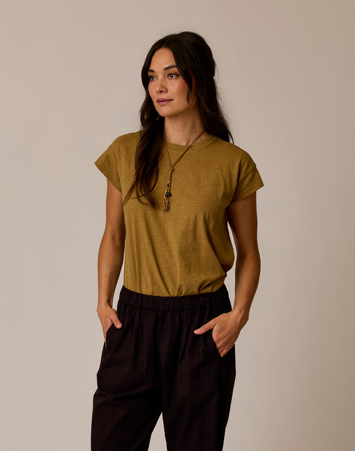 Astrid Hemp Tee: Golden