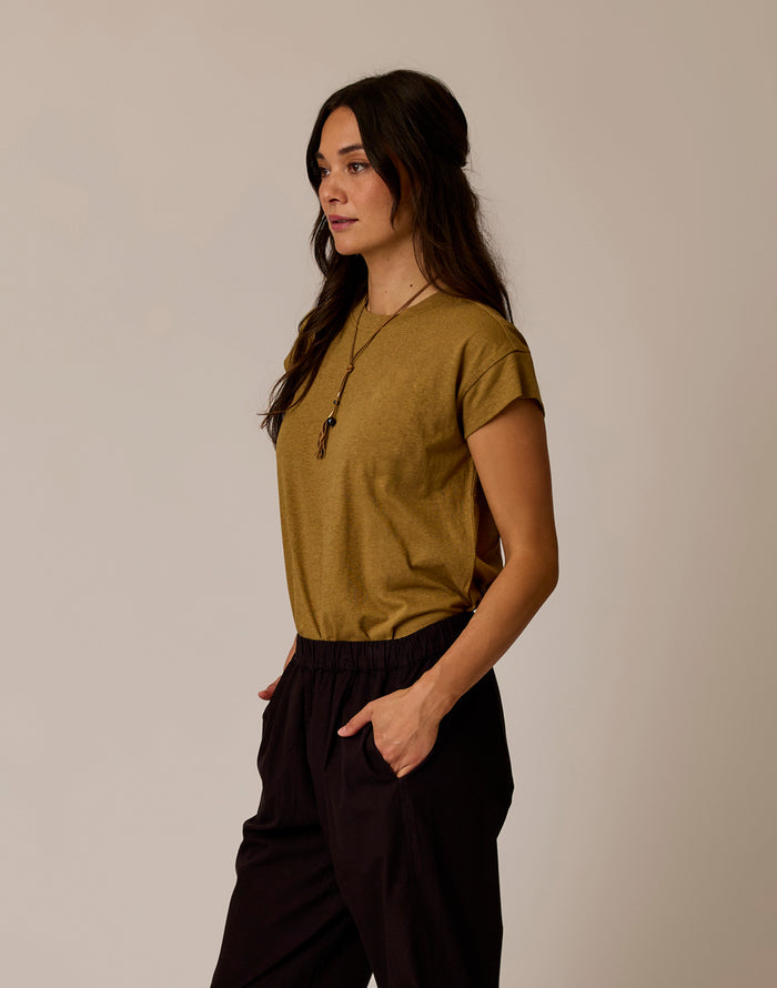 Astrid Hemp Tee: Golden