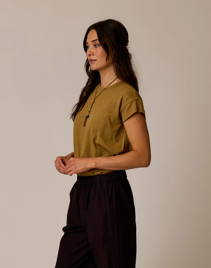 Astrid Hemp Tee: Golden