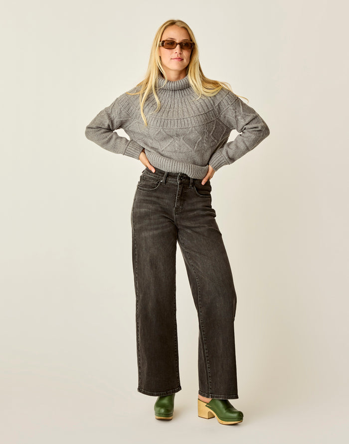 Audrey Wide Leg Black denim high rise with zipper fly button closure longer inseam fitted waist relaxed wide leg