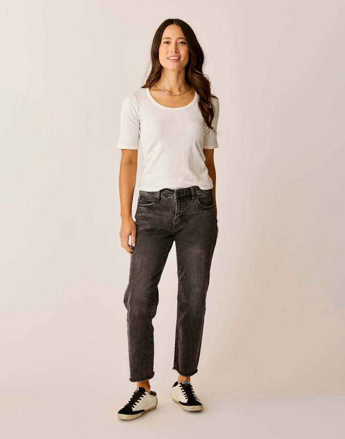 Austin Crop Jean: Washed Black