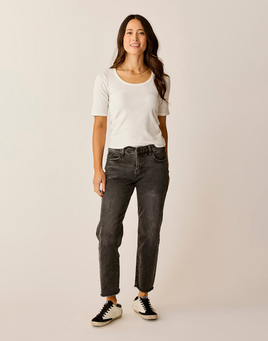 Austin Crop Jean: Washed Black