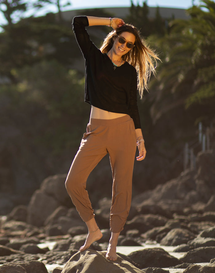 Avery Beach Pant: Rum - FINAL SALE