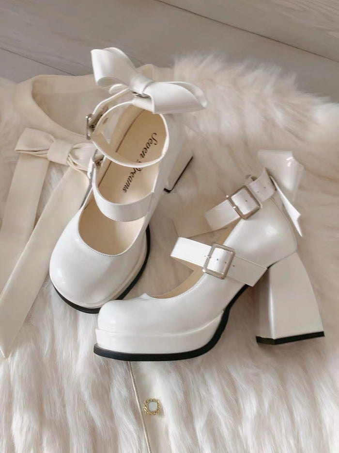 White / 5