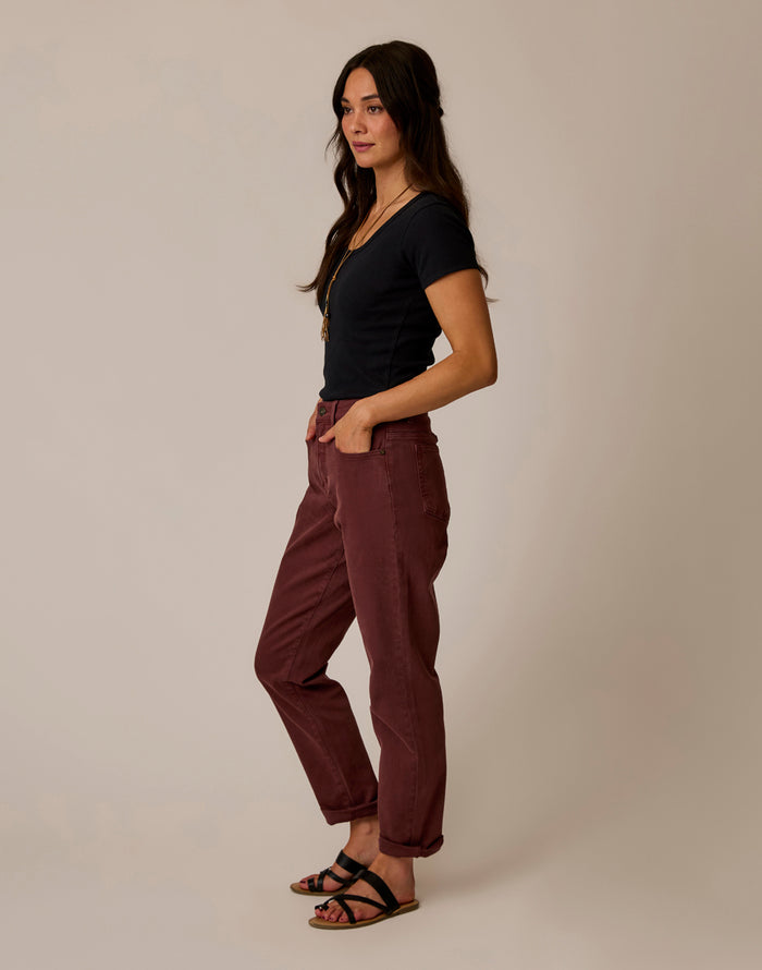Carson Hi Rise Jean: Coco