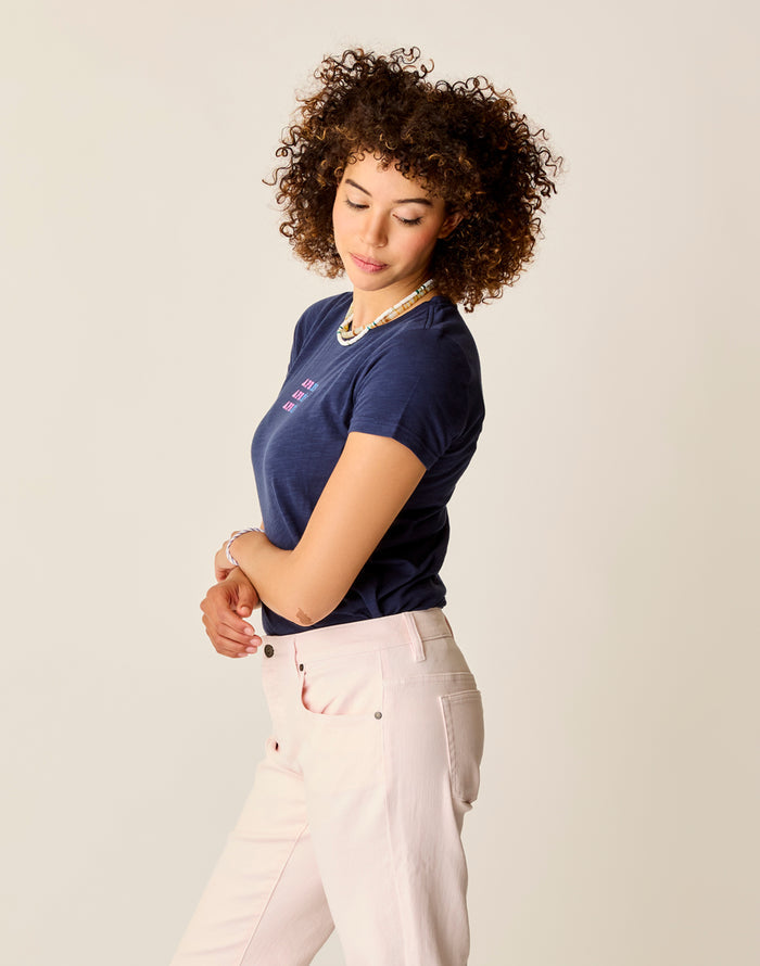 Cassidy Graphic Tee: Navy Apres - FINAL SALE