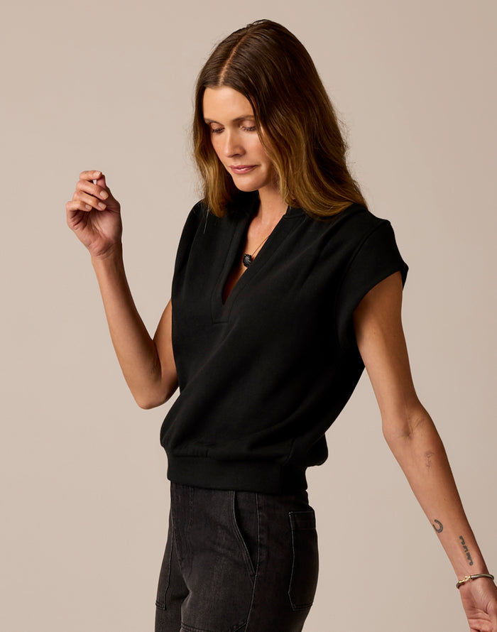 Cate Pullover: Black