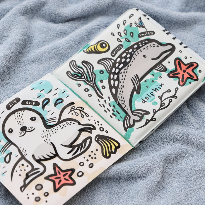 Colour Me: Who’s in the Water? Colour Changing Bath Book