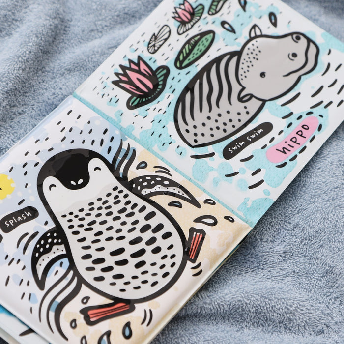 Colour Me: Who’s in the Water? Colour Changing Bath Book