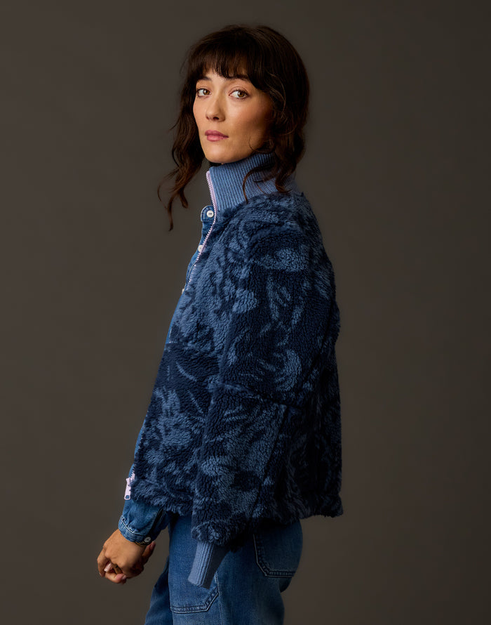 Cora Fleece Jacket: Dark Sapphire Wilds