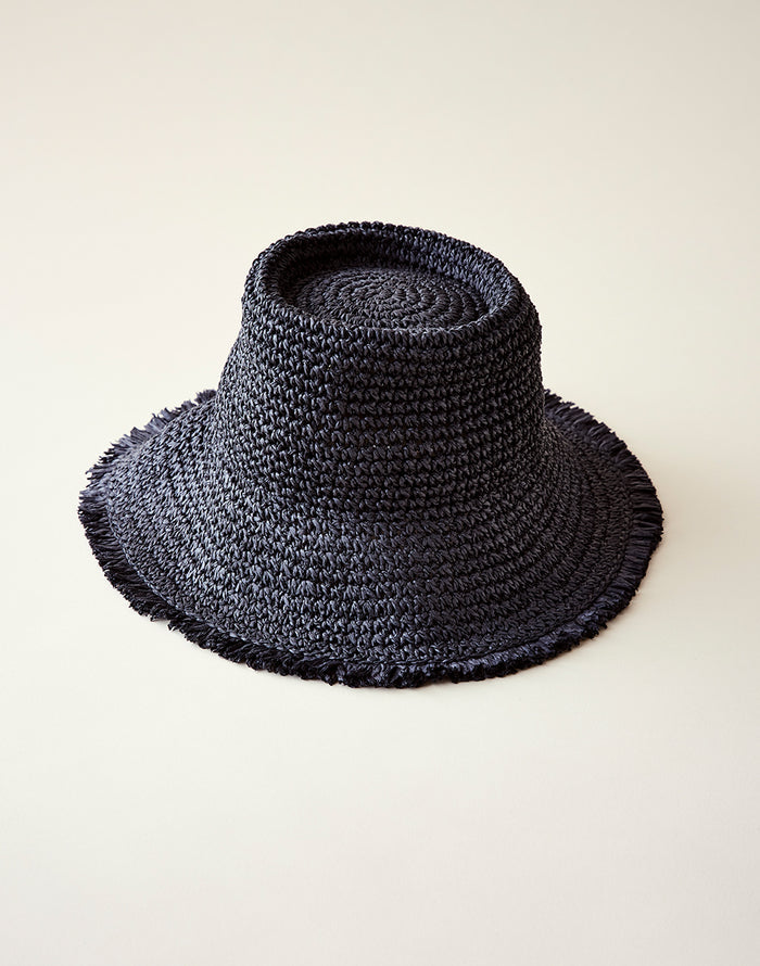 Dawn Packable Hat: Black