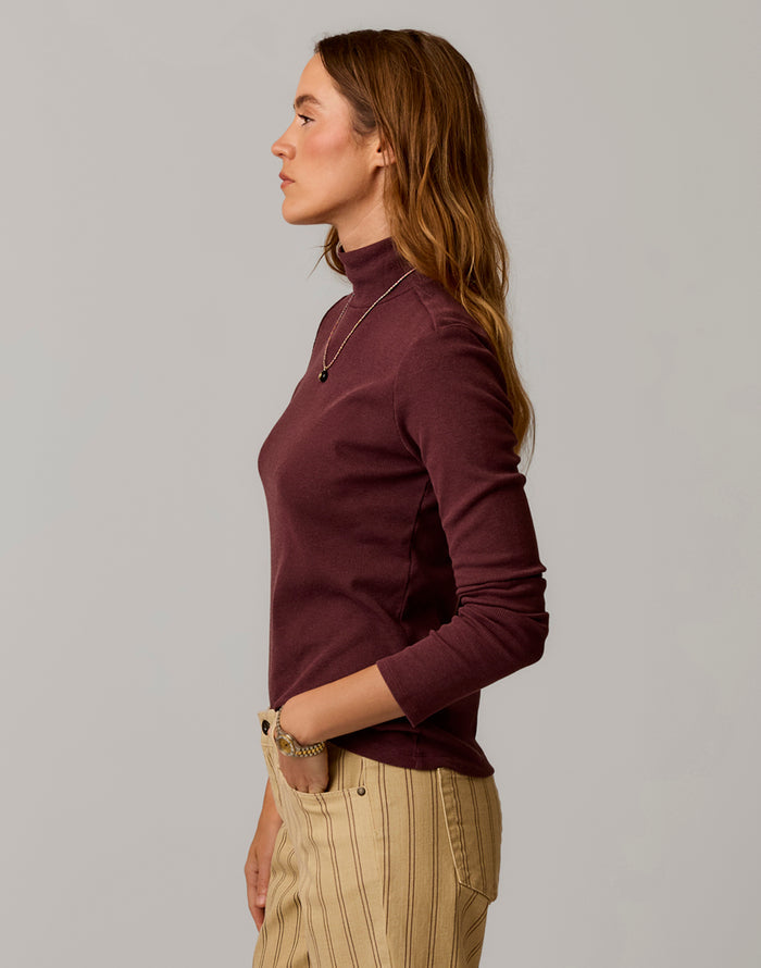 Denise Rib Turtleneck: Dark Plum