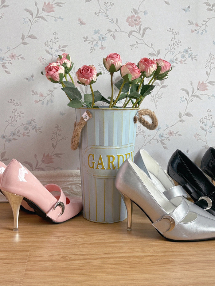 ♡ Dita ♡ - Lace-Up Stilettos