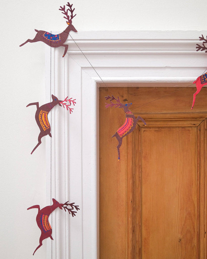 East End Press - REINDEERS SEWN GARLAND