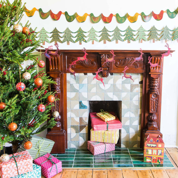 East End Press - REINDEERS SEWN GARLAND