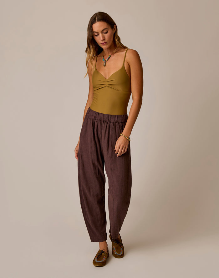 Freya Linen Pant: Coffee Chambray
