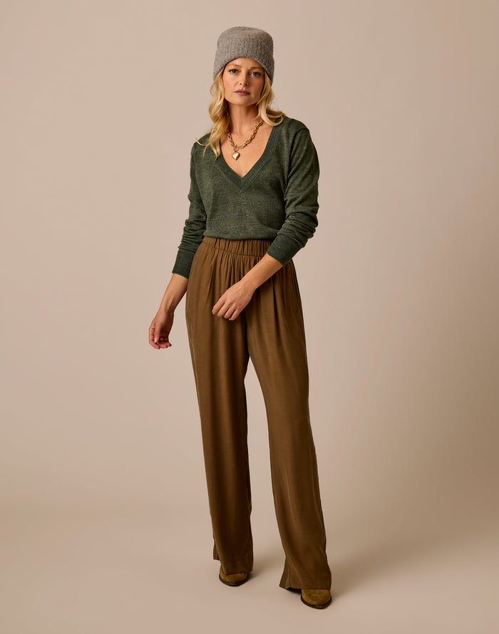Juliet V-Neck Sweater: Hazel Heather