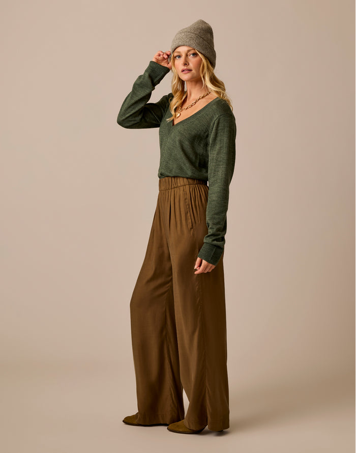 Juliet V-Neck Sweater: Hazel Heather