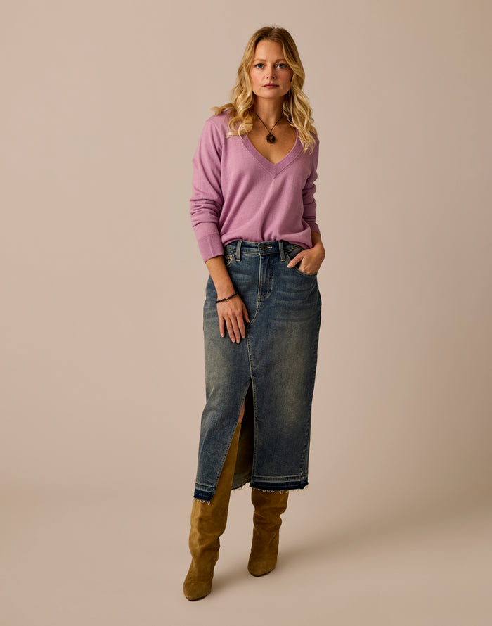 Juliet V-Neck Sweater: Lupine Heather