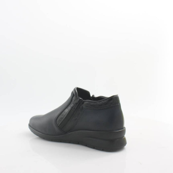L4883 RIEKER 25