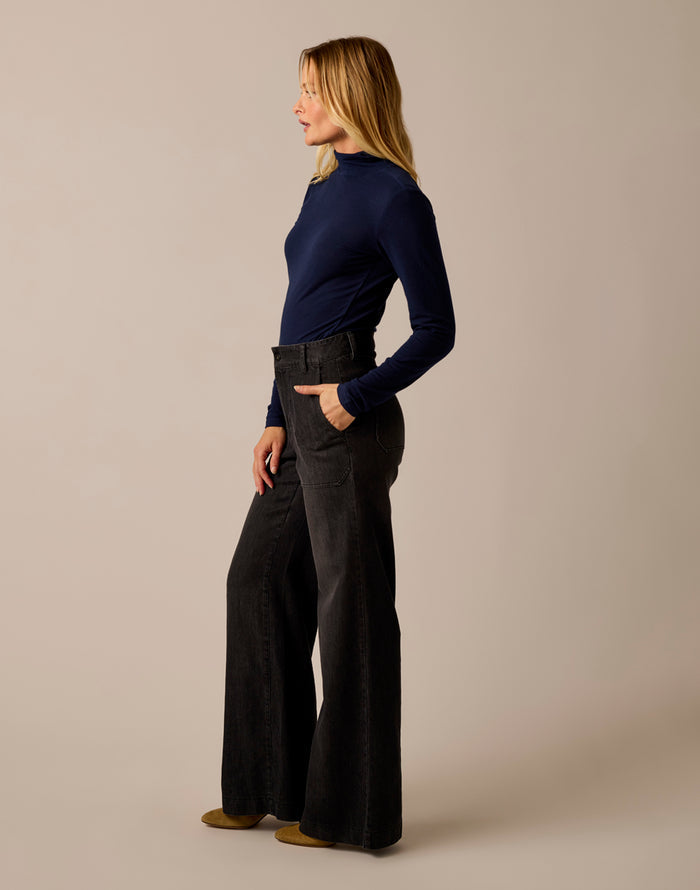 Lea Tissue Turtleneck: Navy