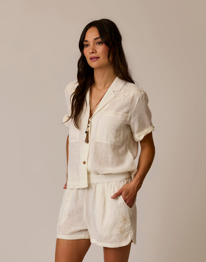 Luca Linen Shirt: Cloud Chambray