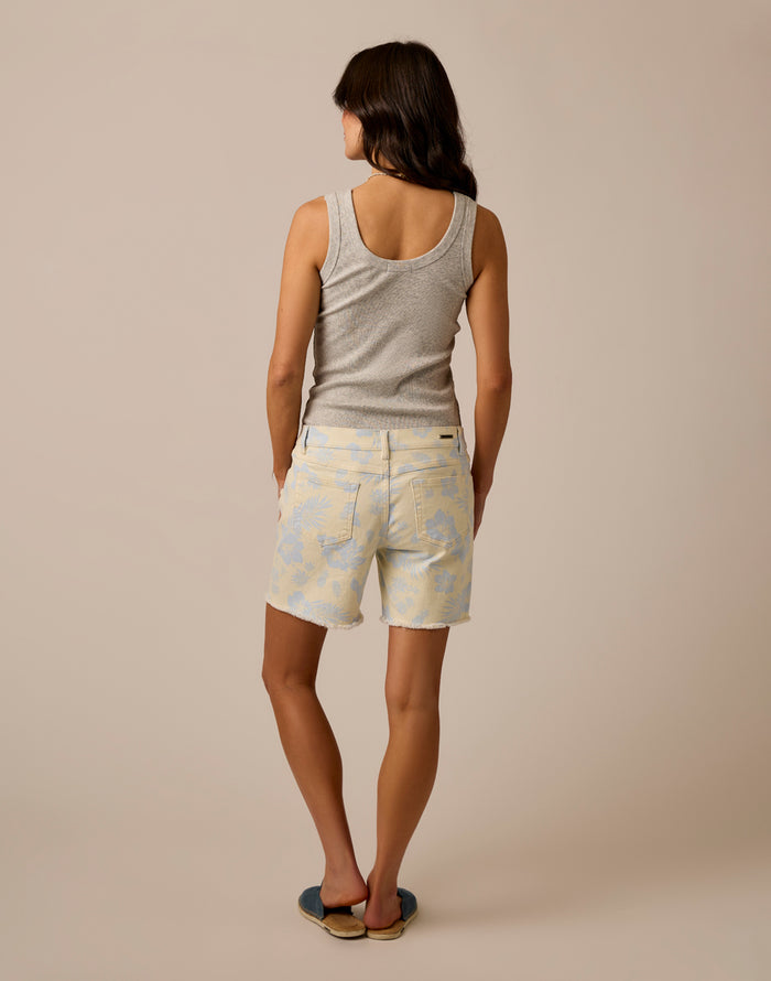 Maui 6" Short: Ecru Kokomo