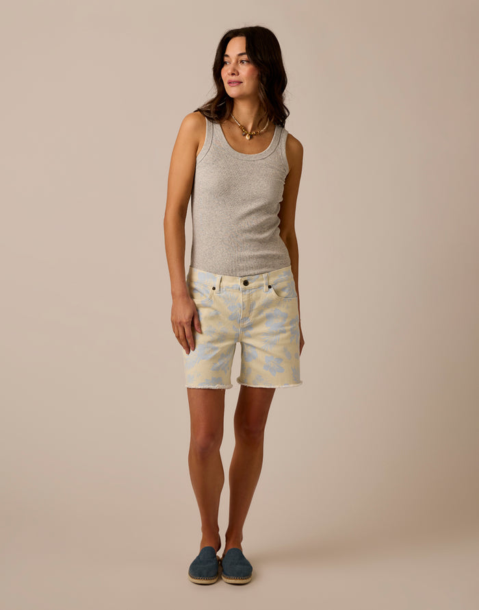 Maui 6" Short: Ecru Kokomo