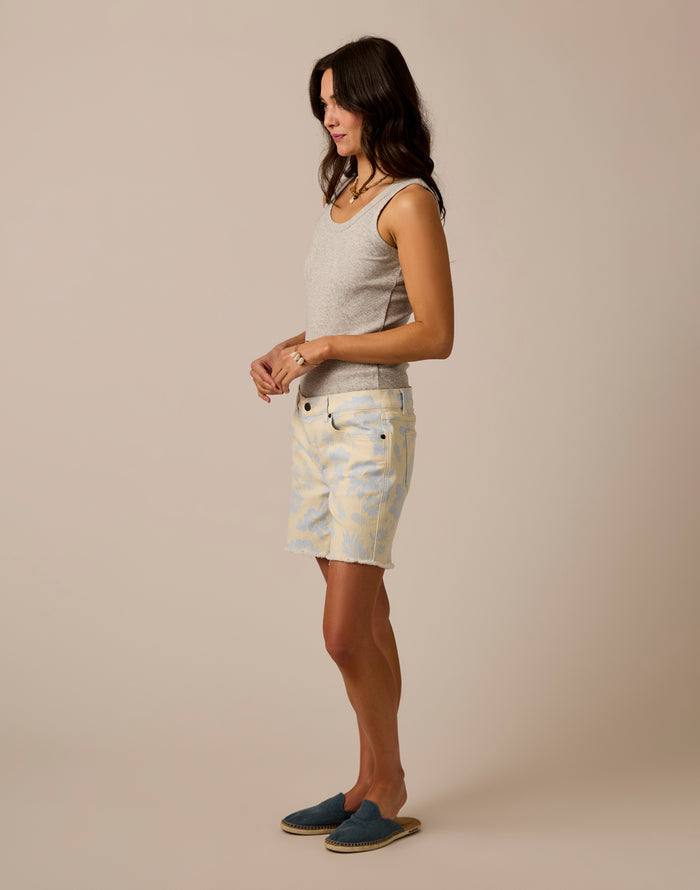 Maui 6" Short: Ecru Kokomo
