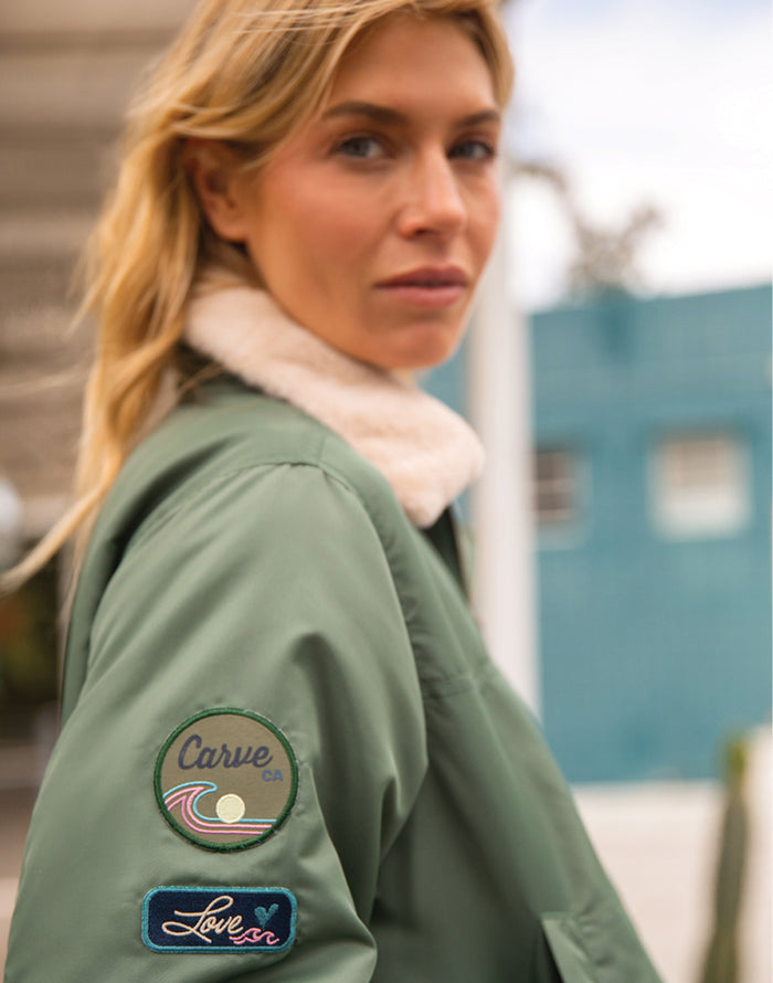 Maverick Bomber: Laurel