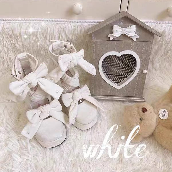 White / 5