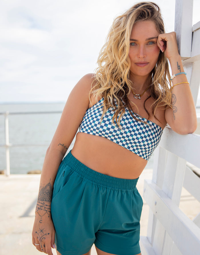 Ocean Breeze Short: Nightdive