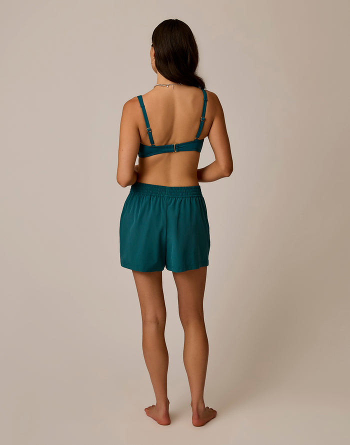 Ocean Breeze Short: Nightdive