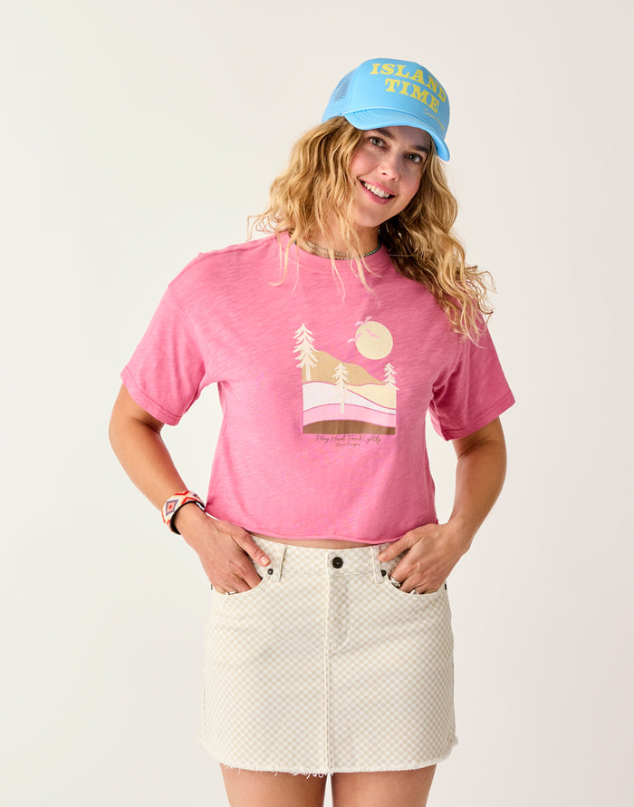 Parker Graphic Tee: Chateau Scenic