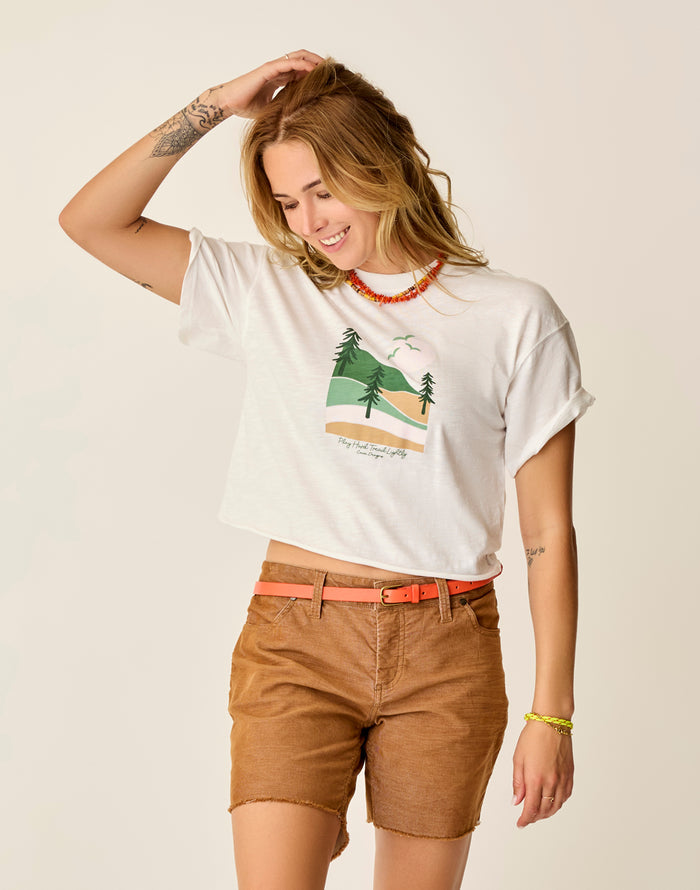 Parker Graphic Tee: Cloud Scenic