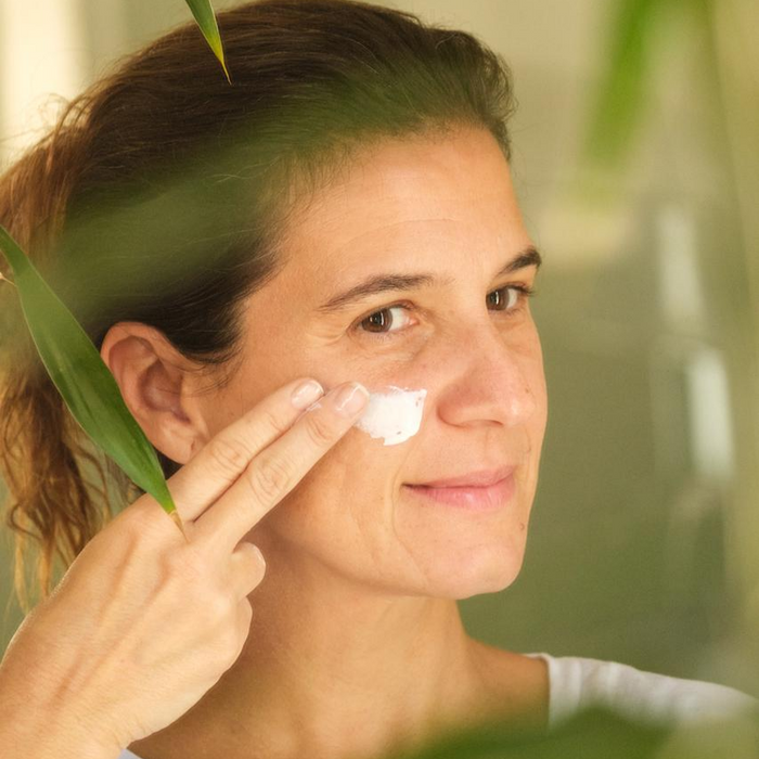 PRÉ VENDA!! Kit Bronze em Casa - Booster Autobronzeador + Prolongador de Bronzeado  +Luva aplicadora