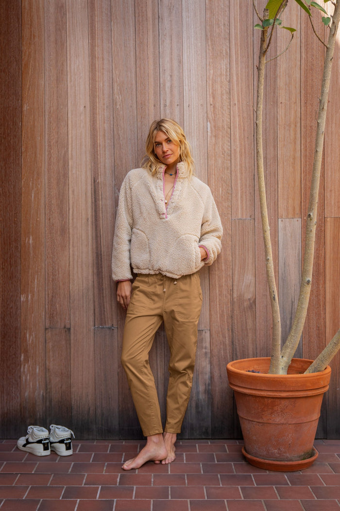 Scout Fleece Pullover: Sandstone