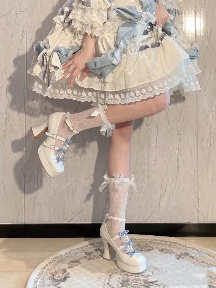 White & Blue / 5.5