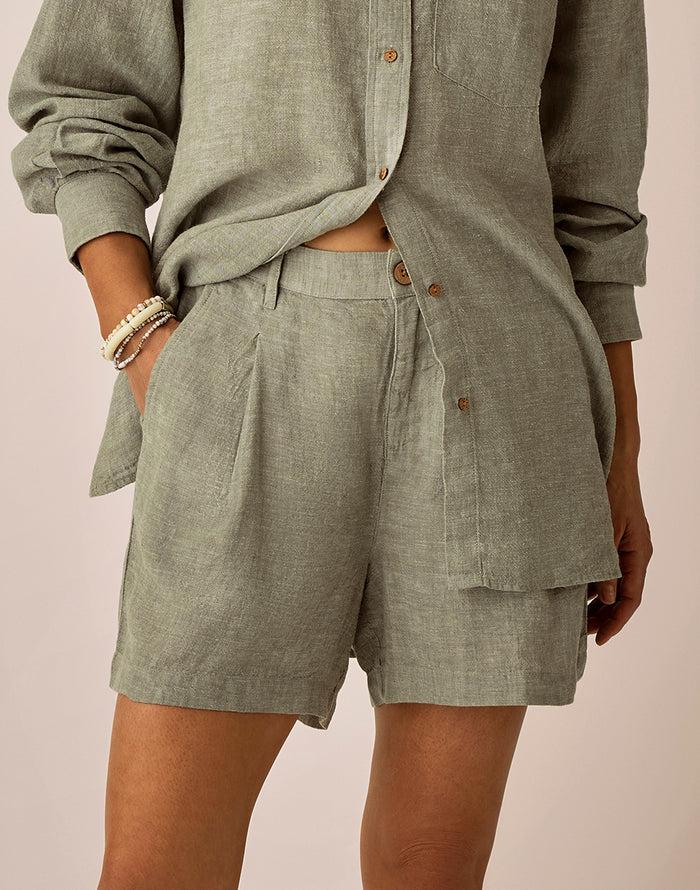 Suki Linen Short: Fatigue Chambray