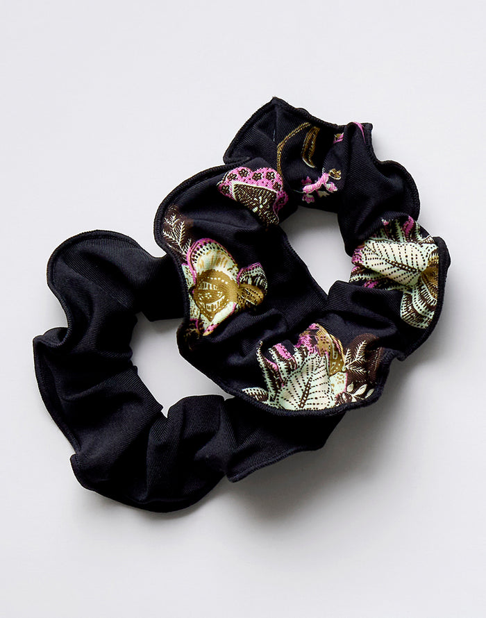 Surf Scrunchie: Solstice-Black
