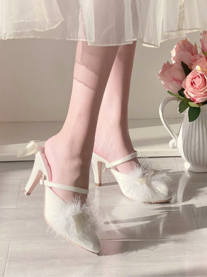 ♡ Swan Lake ♡ - Feather Mule