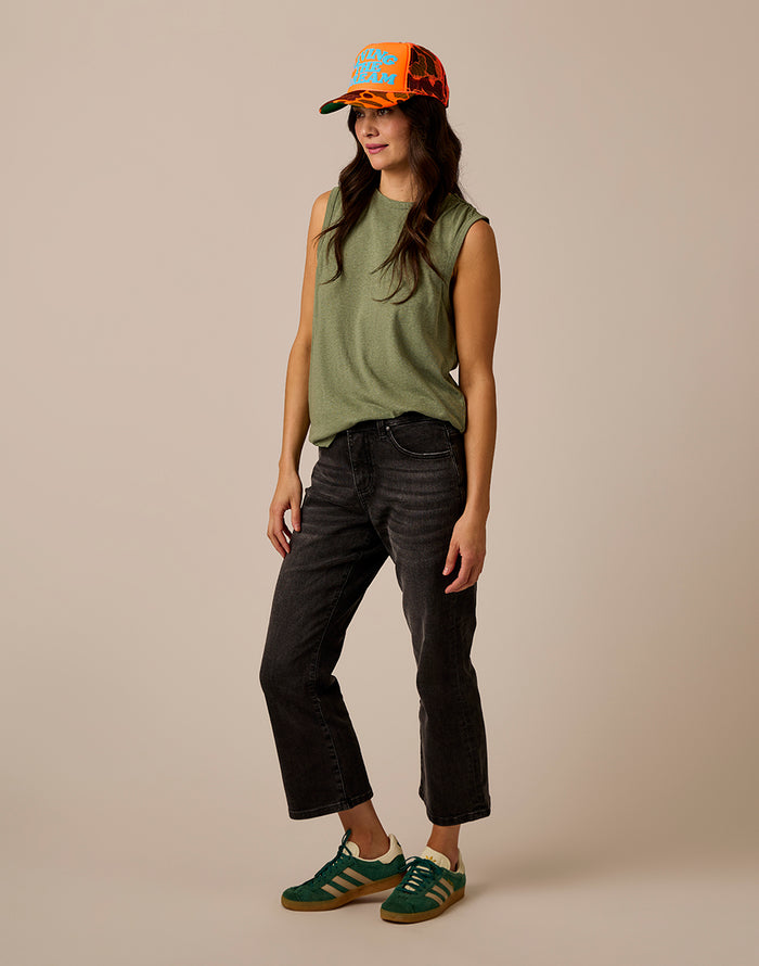 Sylvie Crop Flare: Washed Black