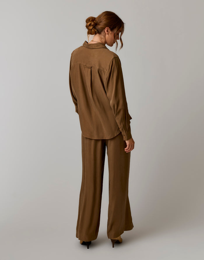 Tia Kindsilk Pant: Teak