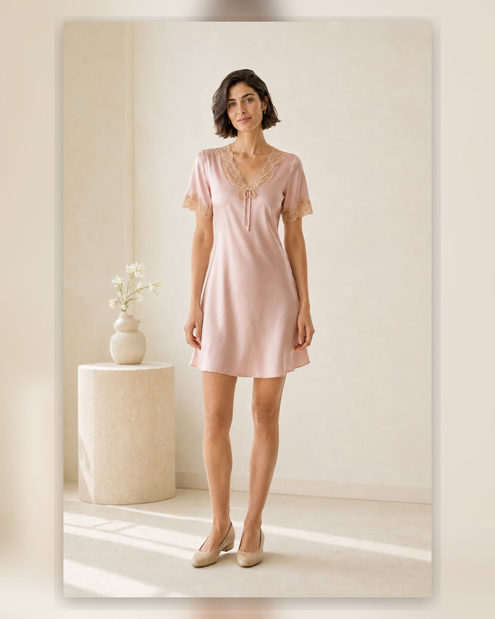 VELSÉE Short-Sleeve Silk Nightgown – 16 Momme Lace Trim