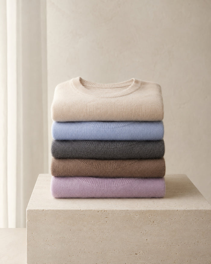 VELSÉE Women's Cashmere Silk Crew-Neck Sweater, Relaxed Lightweight Pullover with Dropped Shoulders